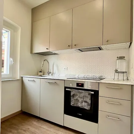 아파트 Charming Flat With Seaview *