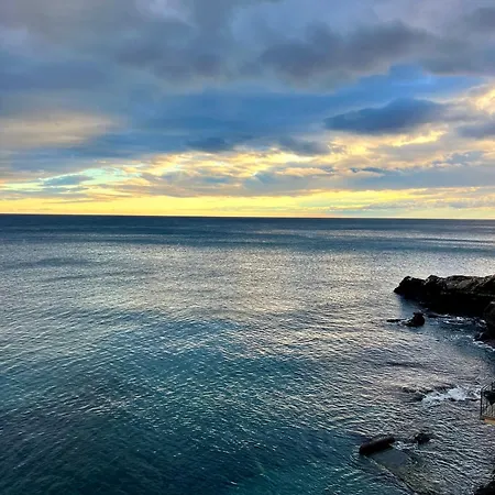 아파트 Charming Flat With Seaview *