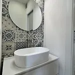 Charming Flat With Seaview