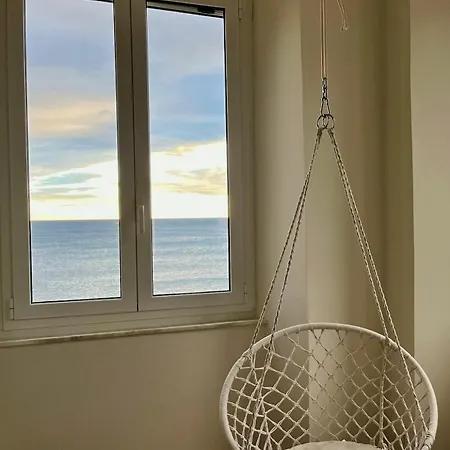 Charming Flat With Seaview Genoa