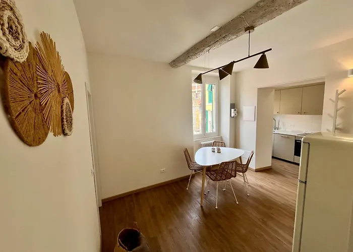 Charming Flat With Seaview Apartment